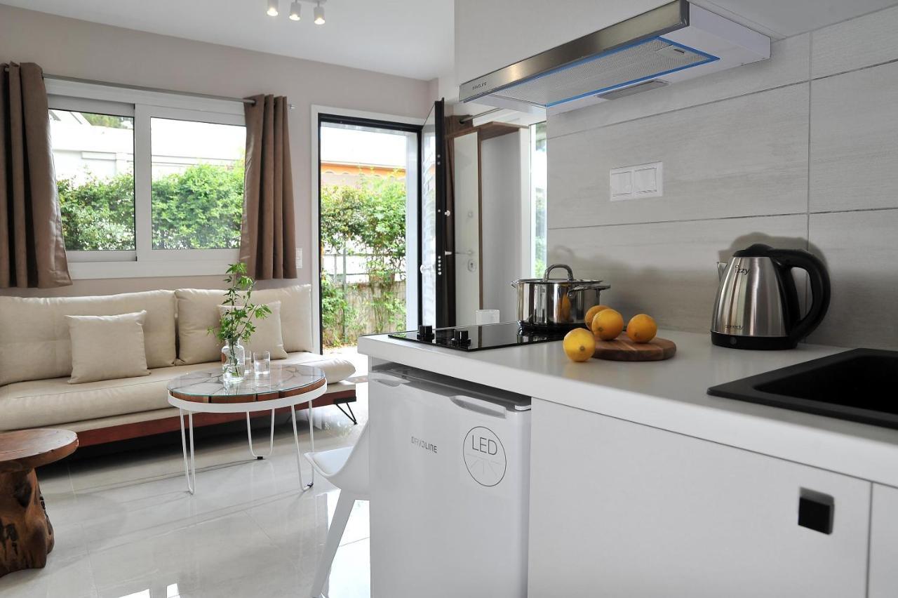 Alekos Luxury Suites Free 24H Transportation From - To Airport Ártemida Kültér fotó