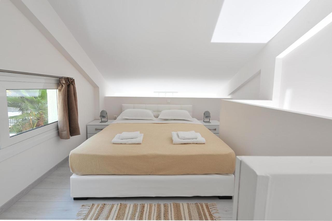 Alekos Luxury Suites Free 24H Transportation From - To Airport Ártemida Kültér fotó