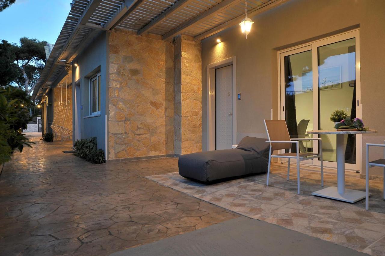 Alekos Luxury Suites Free 24H Transportation From - To Airport Ártemida Kültér fotó