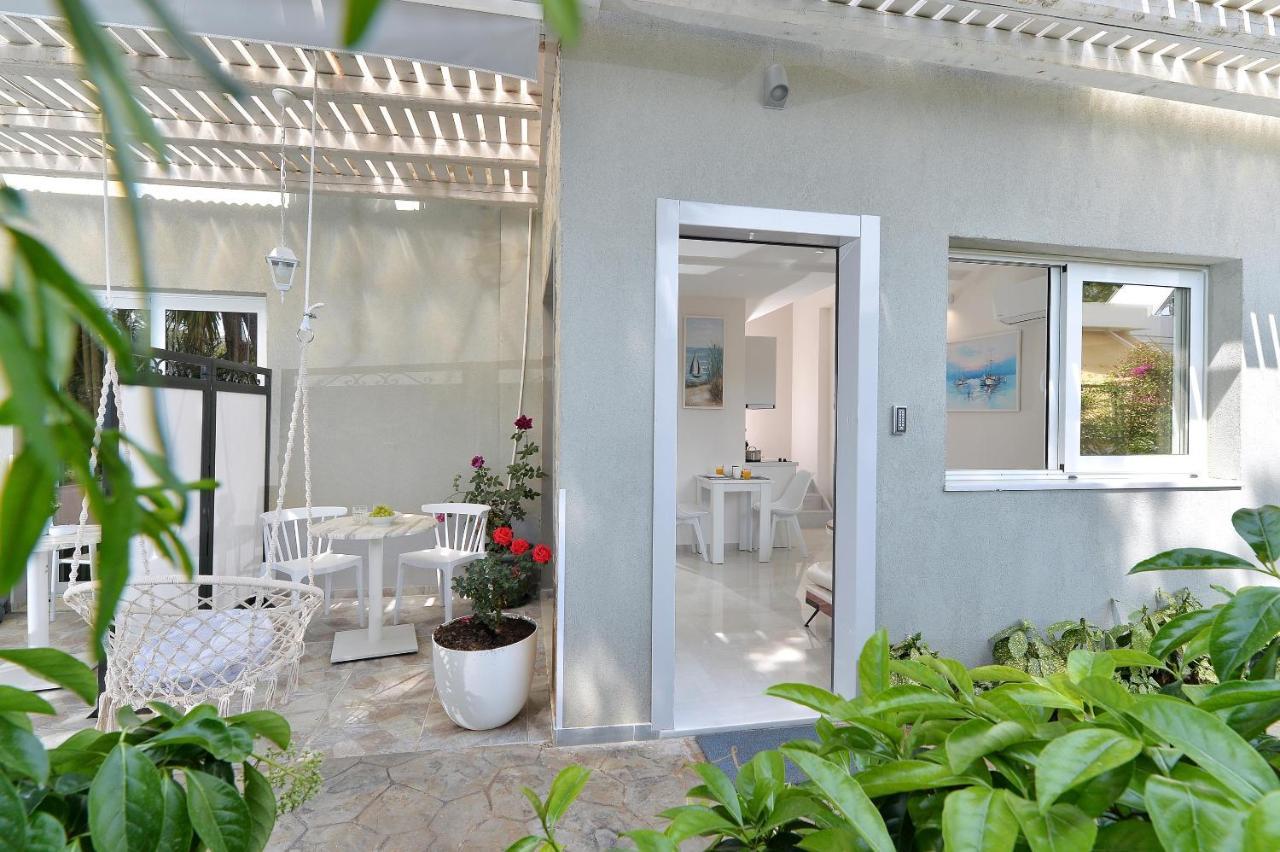 Alekos Luxury Suites Free 24H Transportation From - To Airport Ártemida Kültér fotó