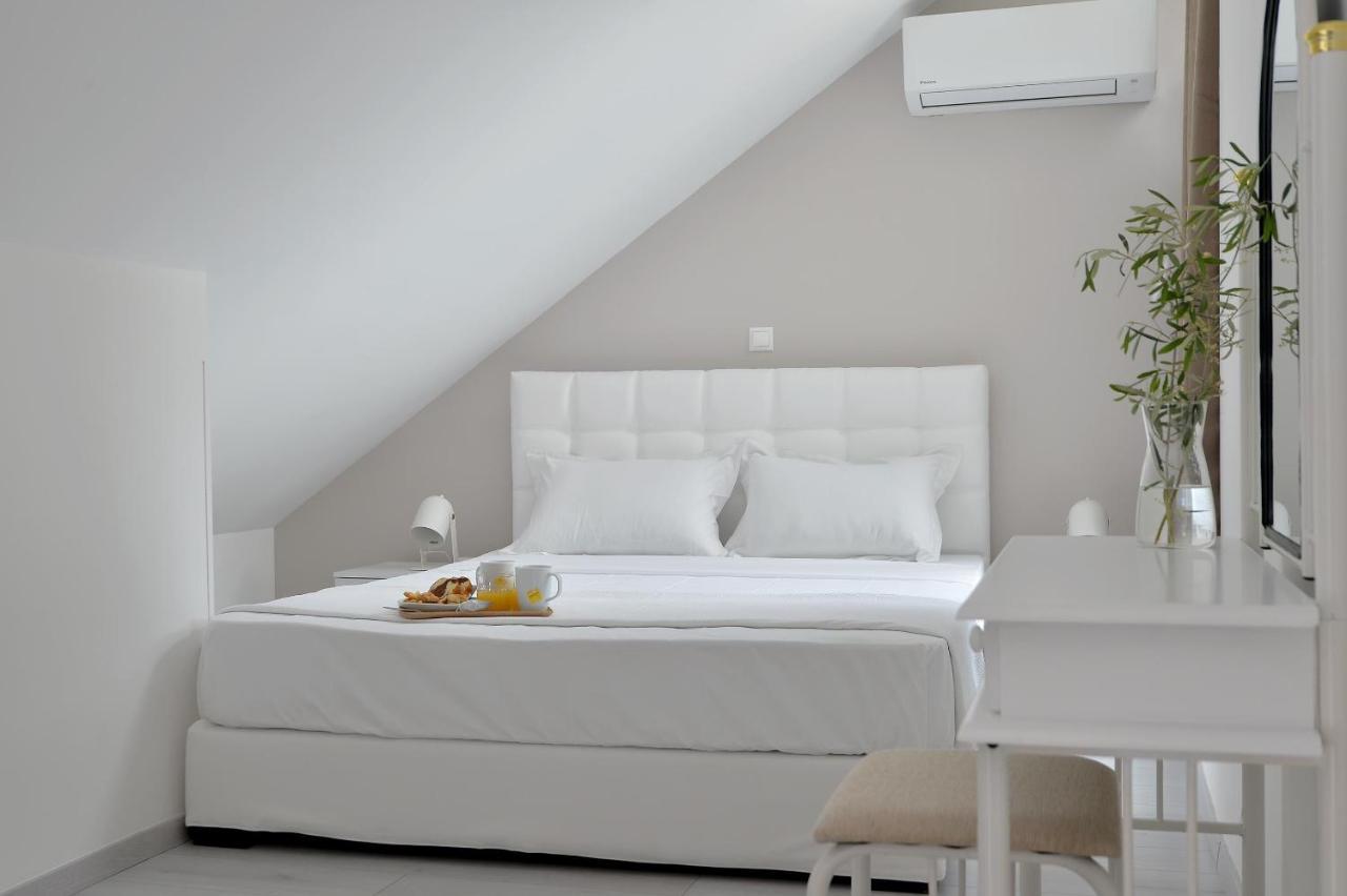 Alekos Luxury Suites Free 24H Transportation From - To Airport Ártemida Kültér fotó